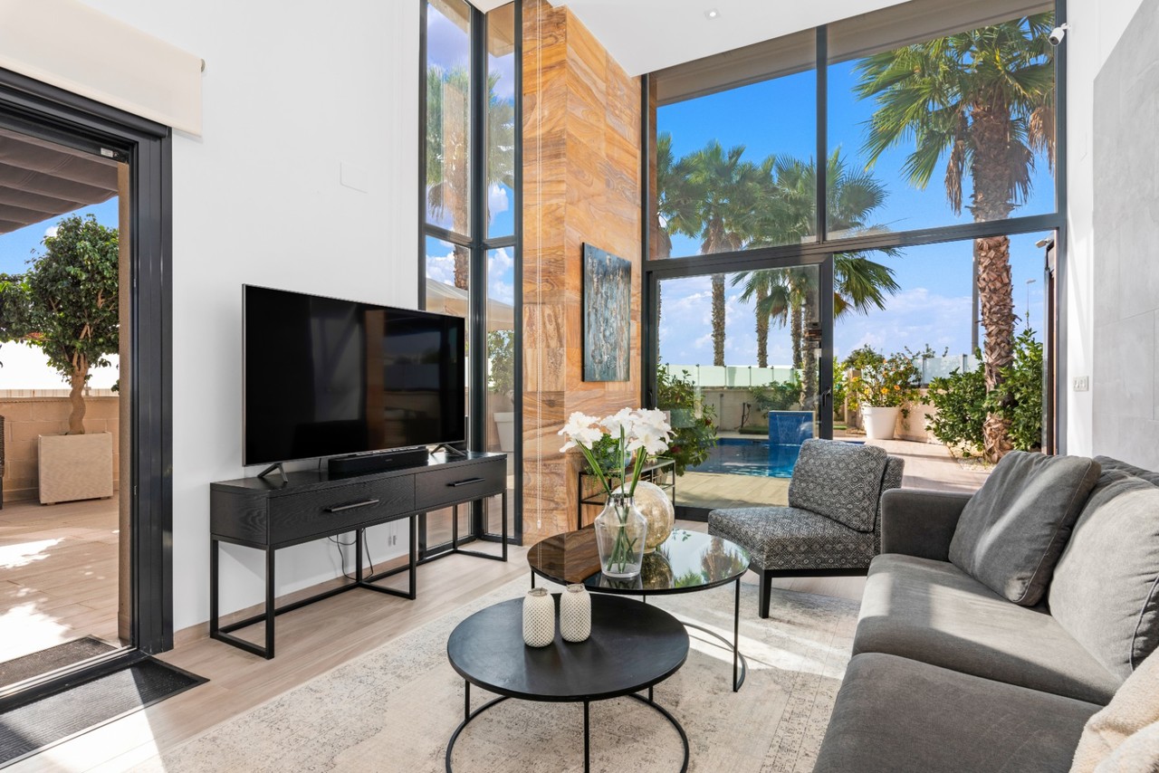 Villa for Sale in Cabo Roig, Alicante