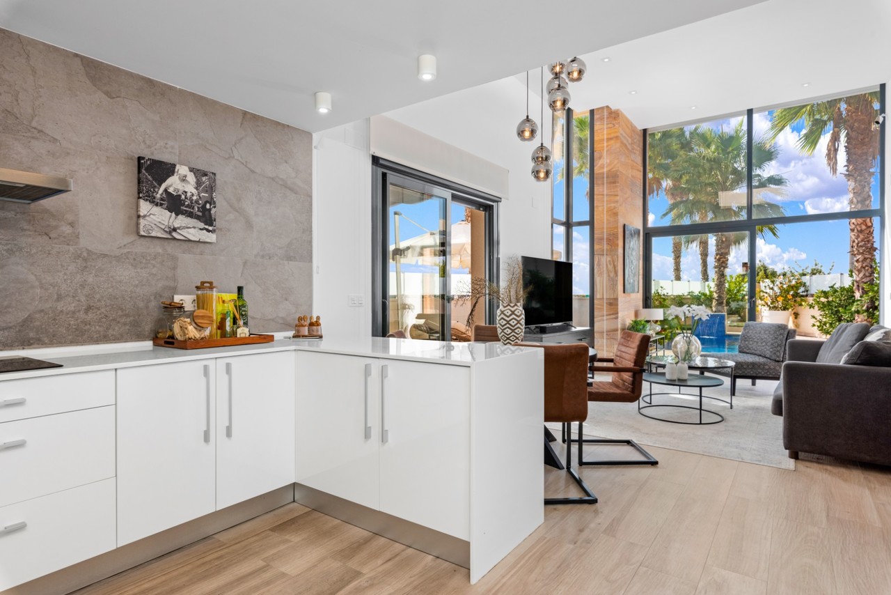 Villa for Sale in Cabo Roig, Alicante