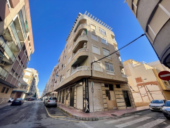 Apartment for Sale in Torrevieja, Alicante