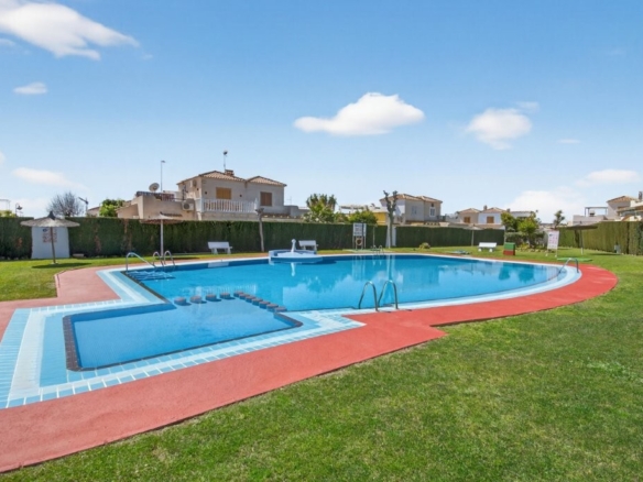 Quad House for Sale in Playa Flamenca, Alicante