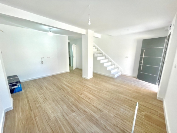 Town House for Sale in Daya Vieja, Alicante