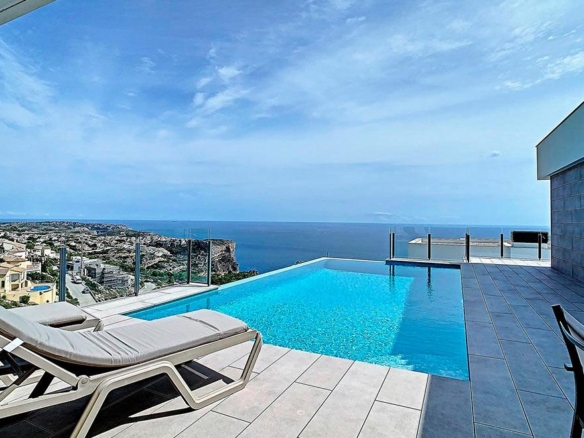 Villa for Sale in Cumbre del Sol, Alicante