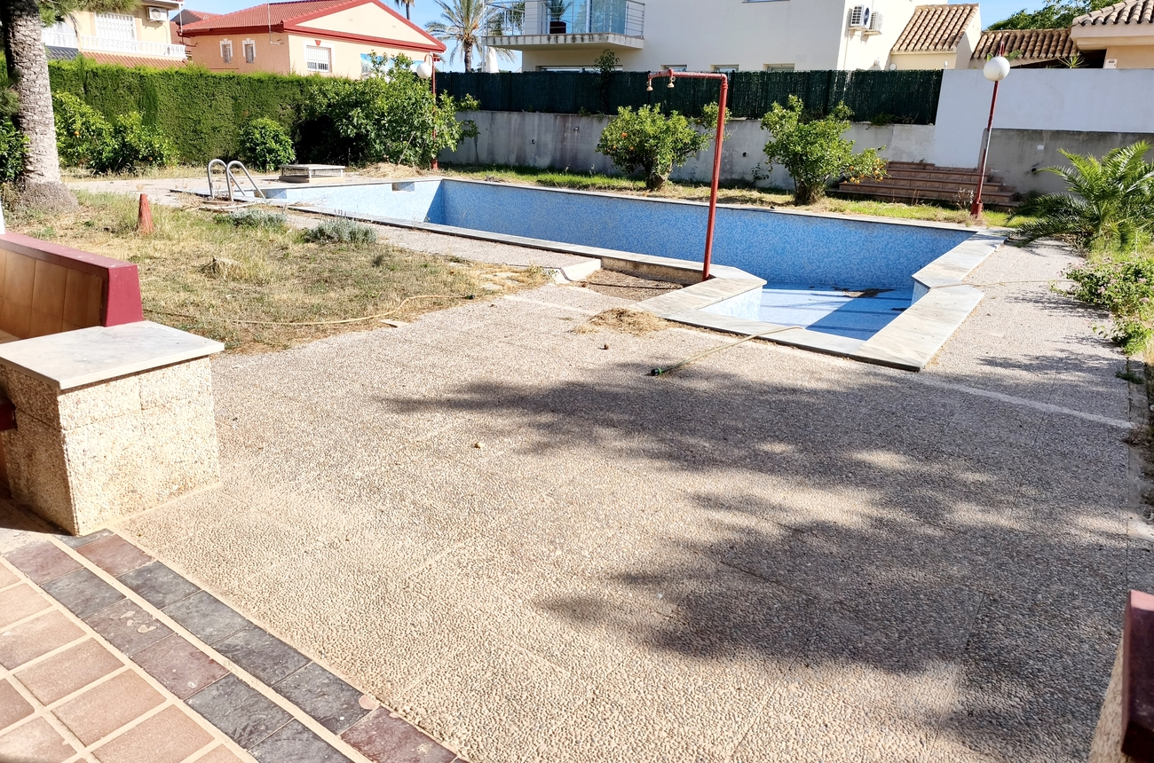 Villa for Sale in Santiago de la Ribera, Murcia