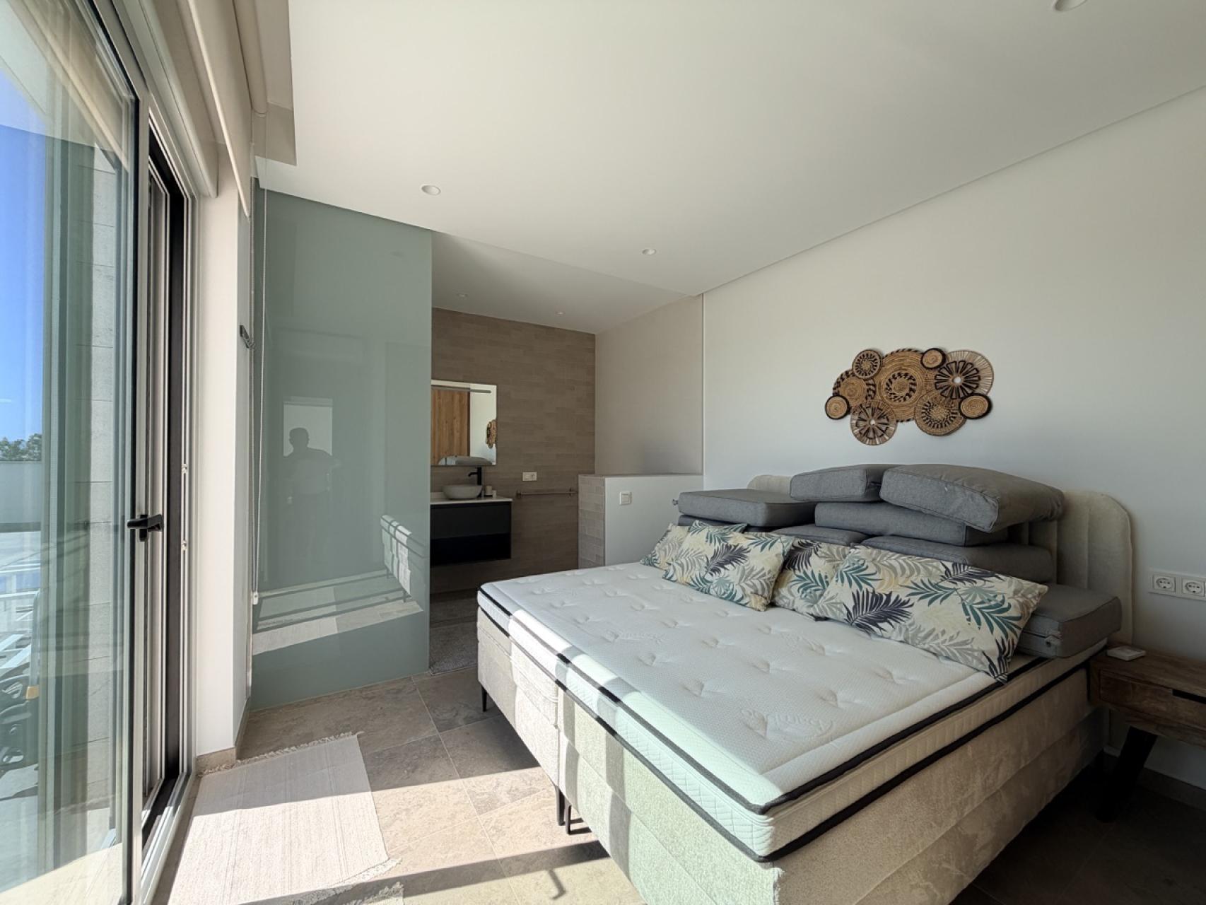 Villa for Sale in Benijofar, Alicante