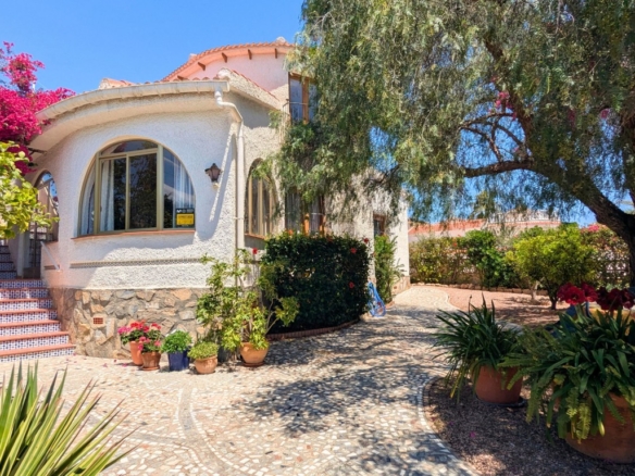 Villa for Sale in Ciudad Quesada, Alicante