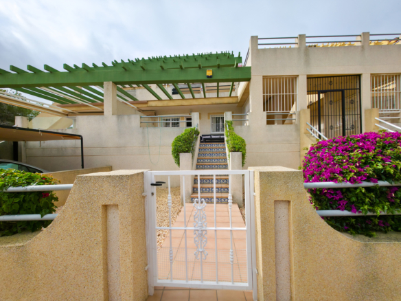 Apartment for Sale in Villamartin, Alicante