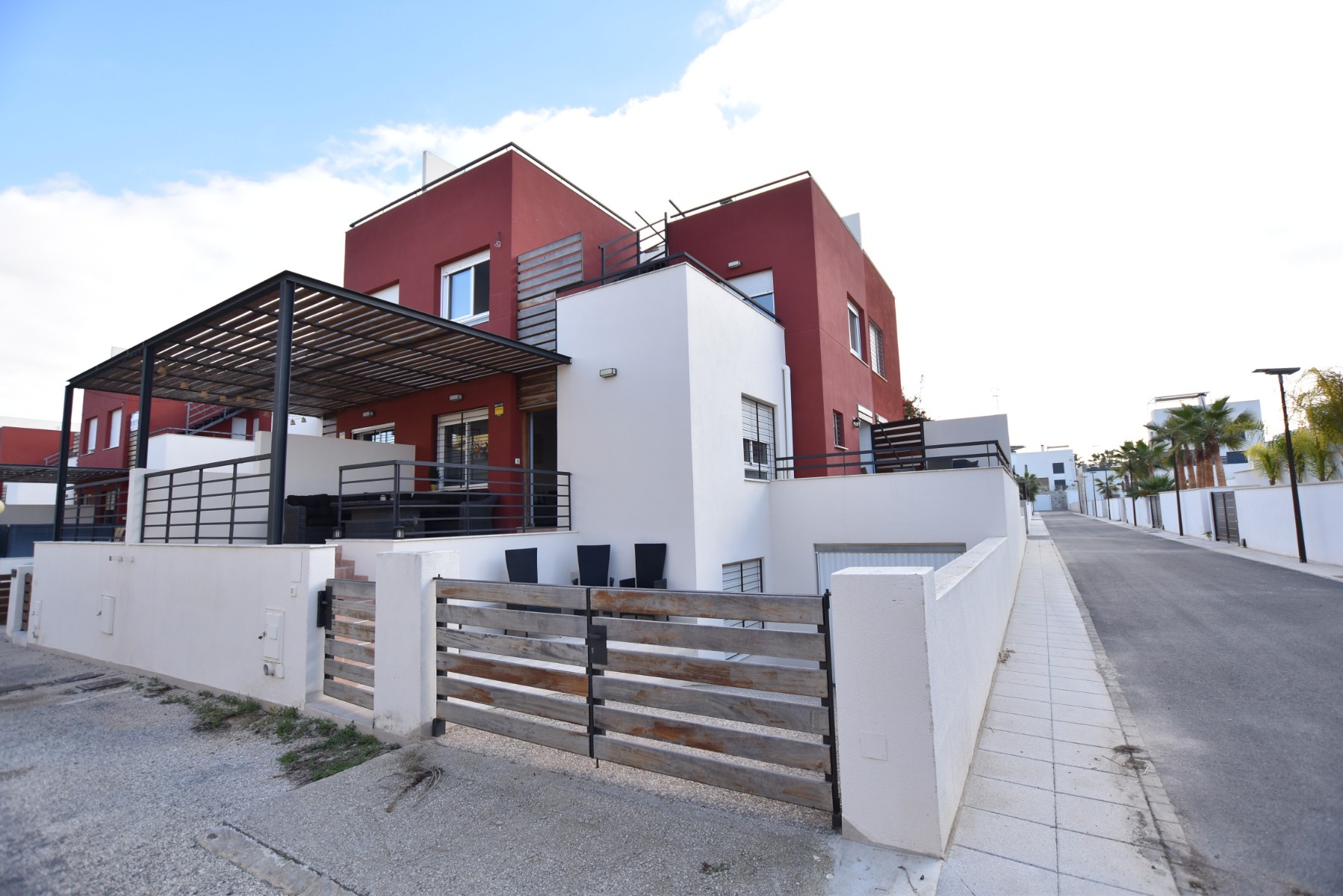 Villa for Sale in Algorfa, Alicante