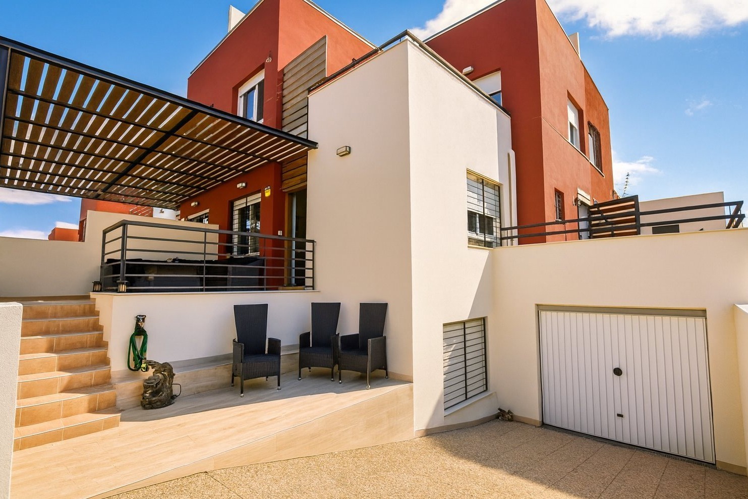 o_1jc9dgam11boi1j99b9jch71s5i1j Villa for Sale in Algorfa, Alicante