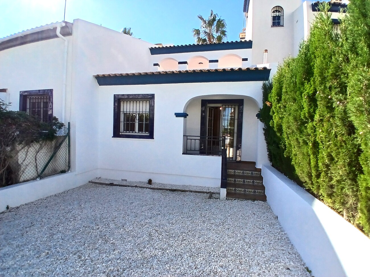 Bungalow for Sale in Villamartin, Alicante