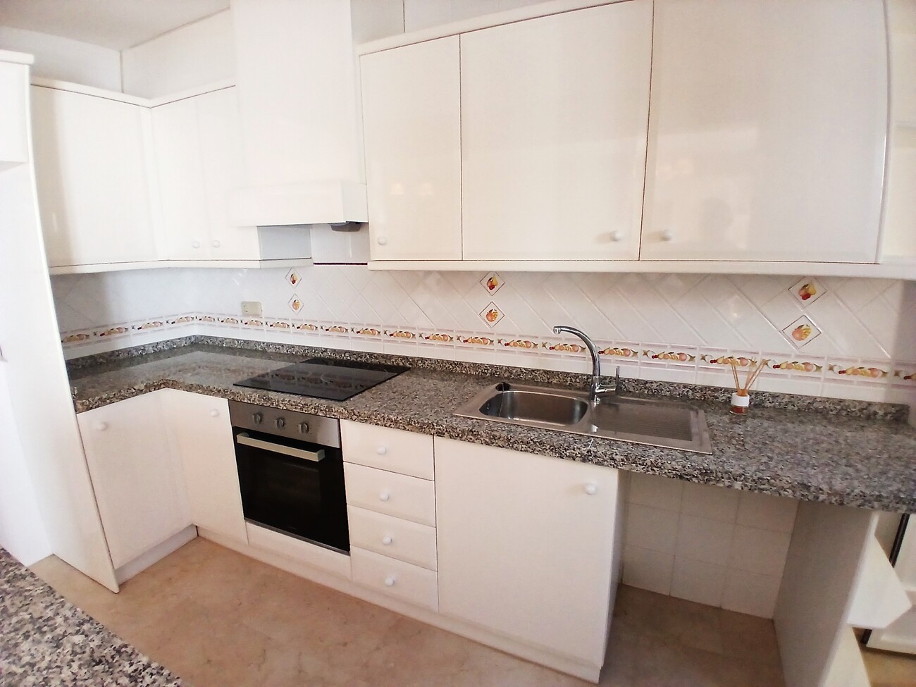 Bungalow for Sale in Villamartin, Alicante