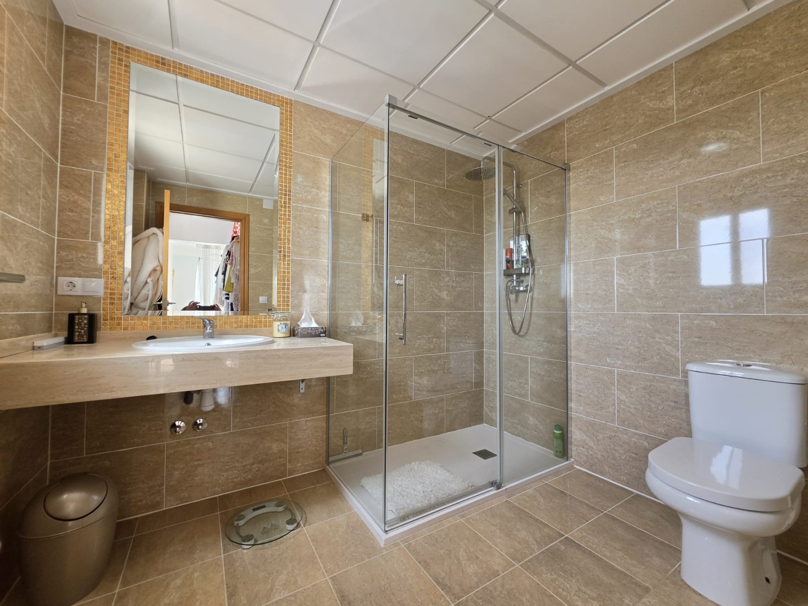 Villa for Sale in Pinoso, Alicante