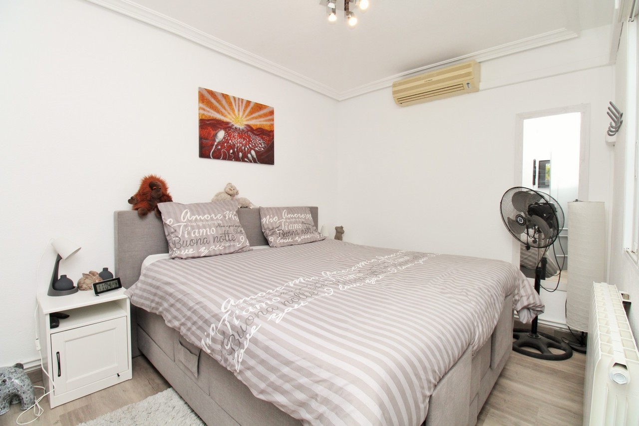 Town House for Sale in Villamartin, Alicante