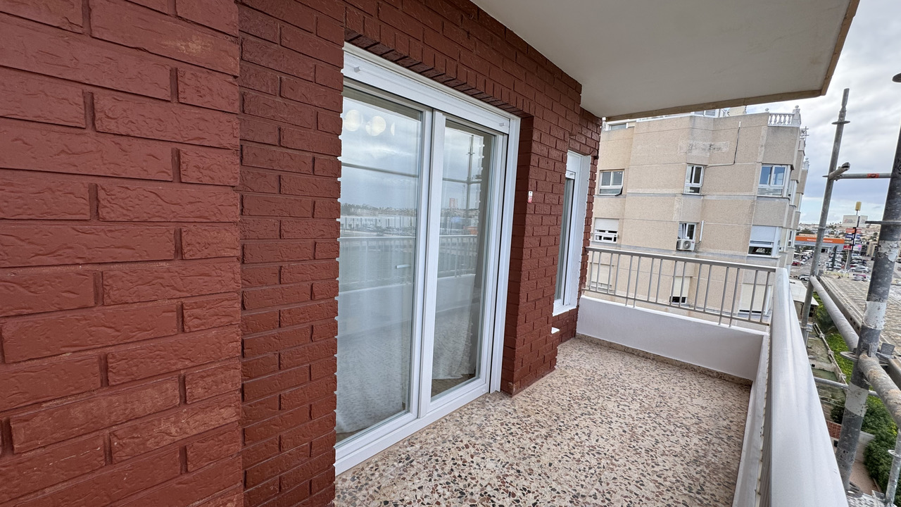 Penthouse for Sale in Punta Prima, Alicante
