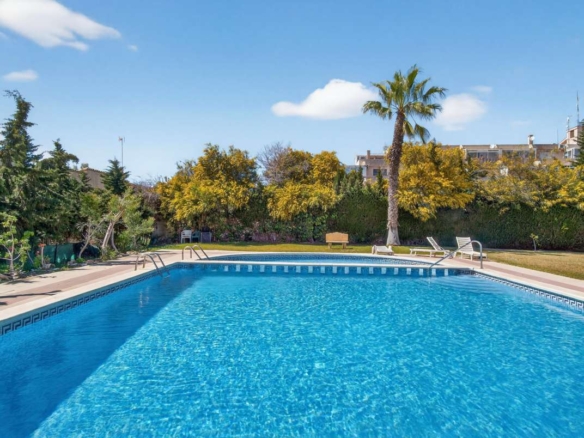 Apartment for Sale in Punta Prima, Alicante