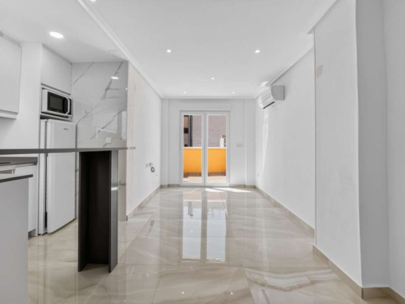 Apartment for Sale in Torrevieja, Alicante