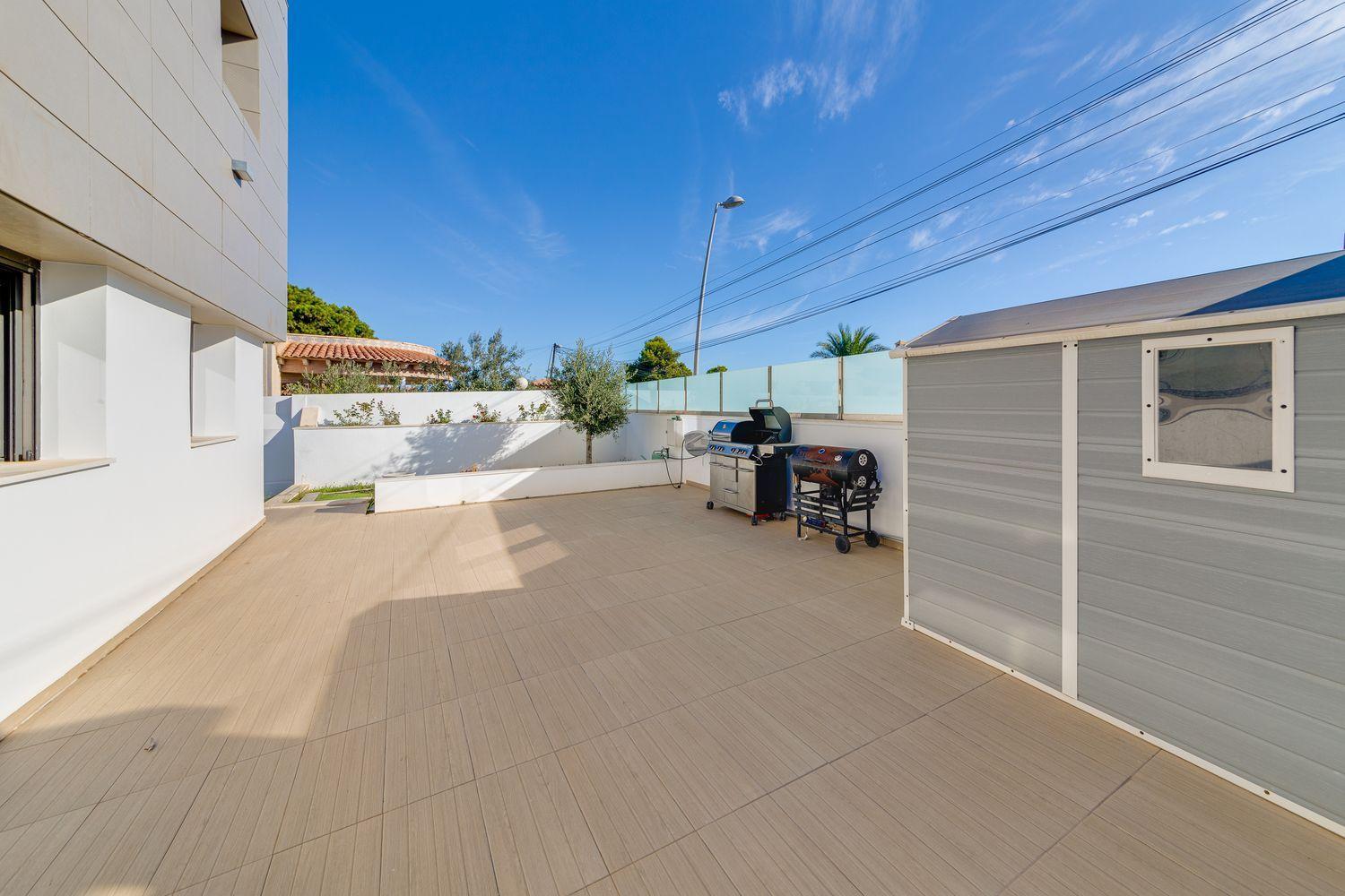 Villa for Sale in Torrevieja, Alicante