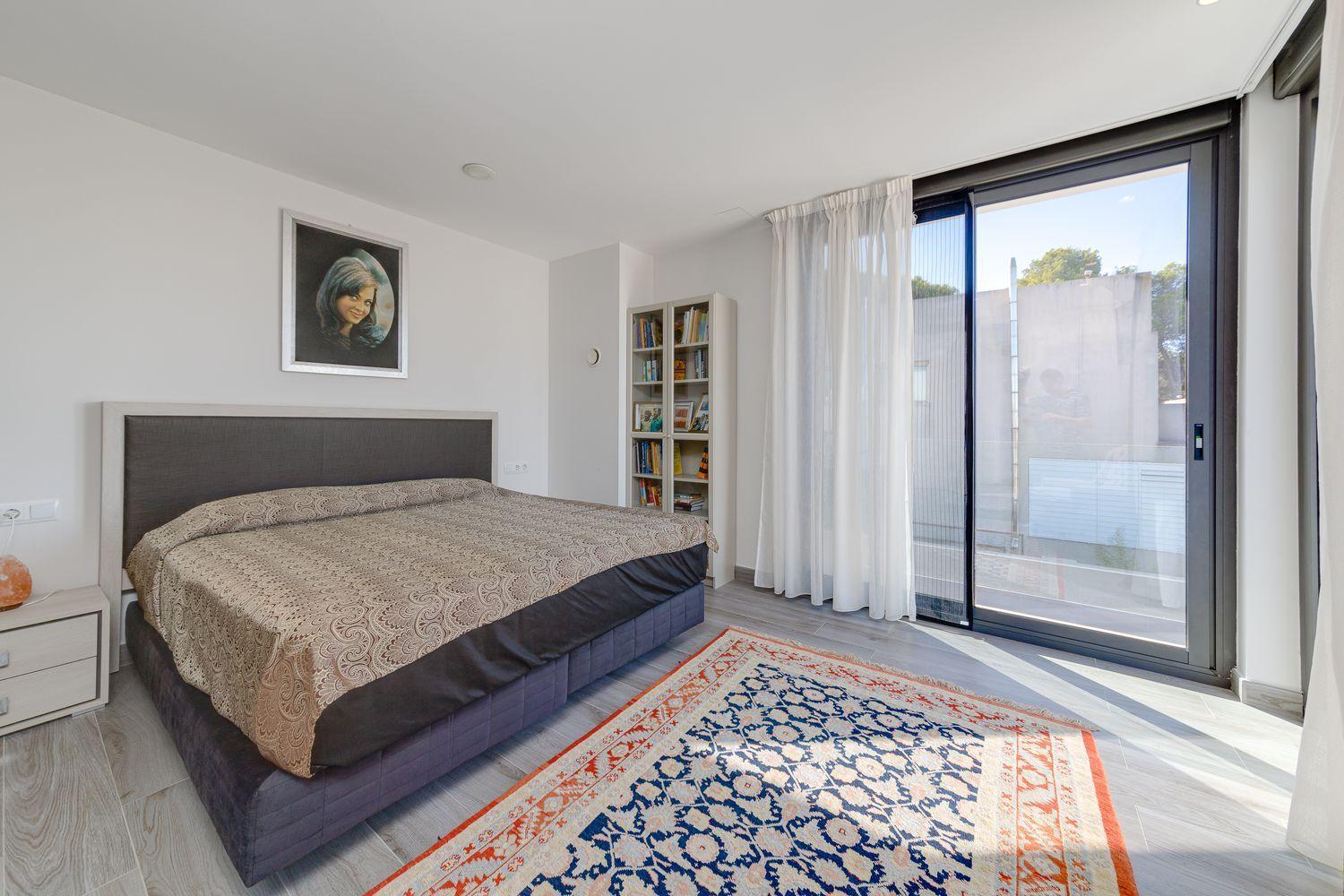 Villa for Sale in Torrevieja, Alicante