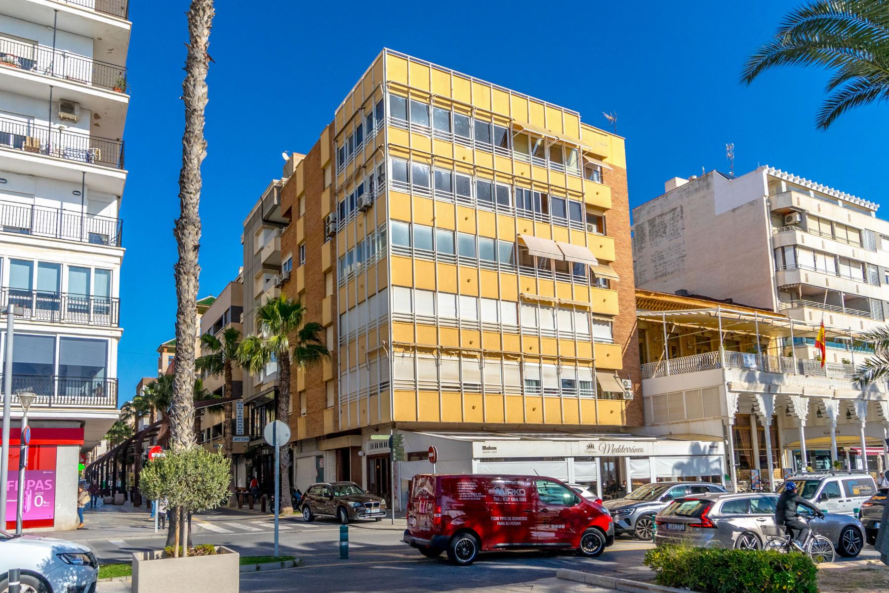 Apartment for Sale in Torrevieja, Alicante