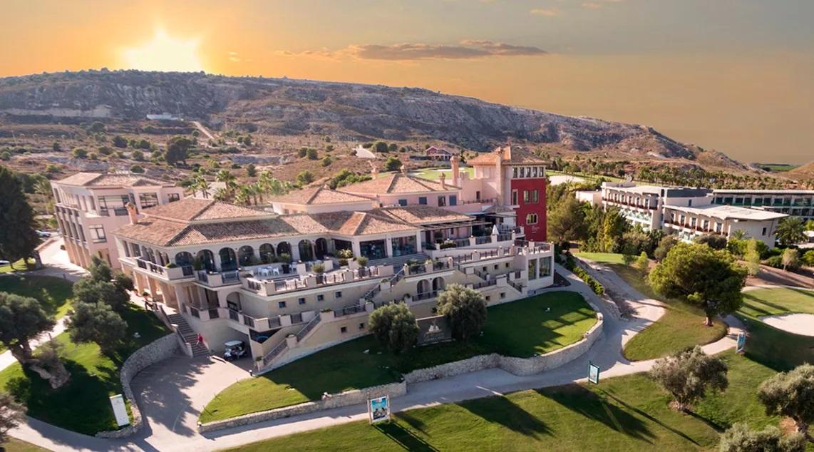 Villa for Sale in Algorfa, Alicante