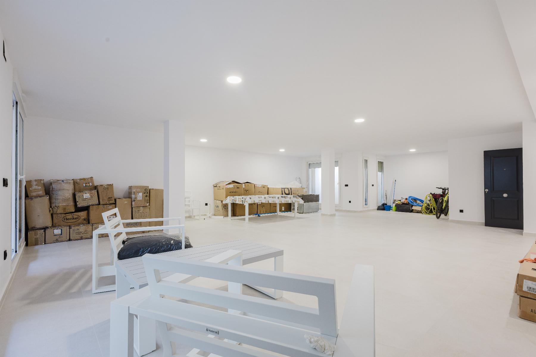 Villa for Sale in Algorfa, Alicante
