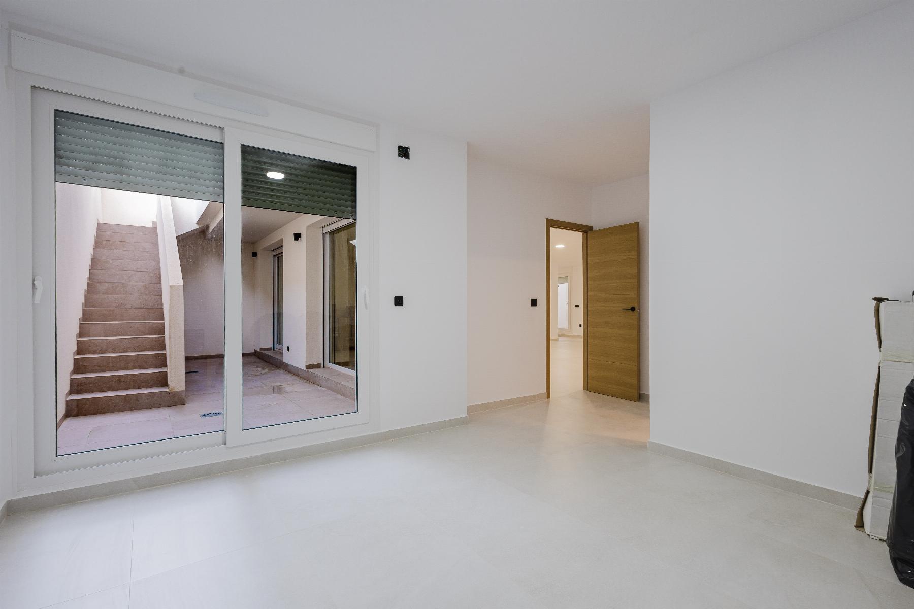 Villa for Sale in Algorfa, Alicante