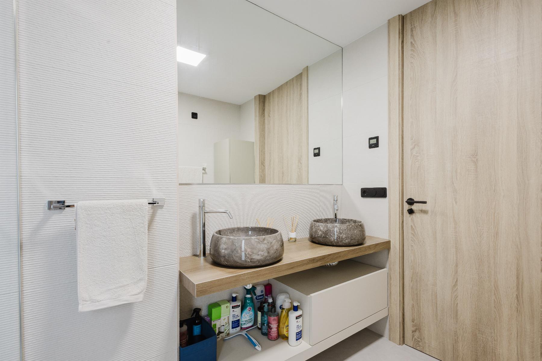 Villa for Sale in Algorfa, Alicante