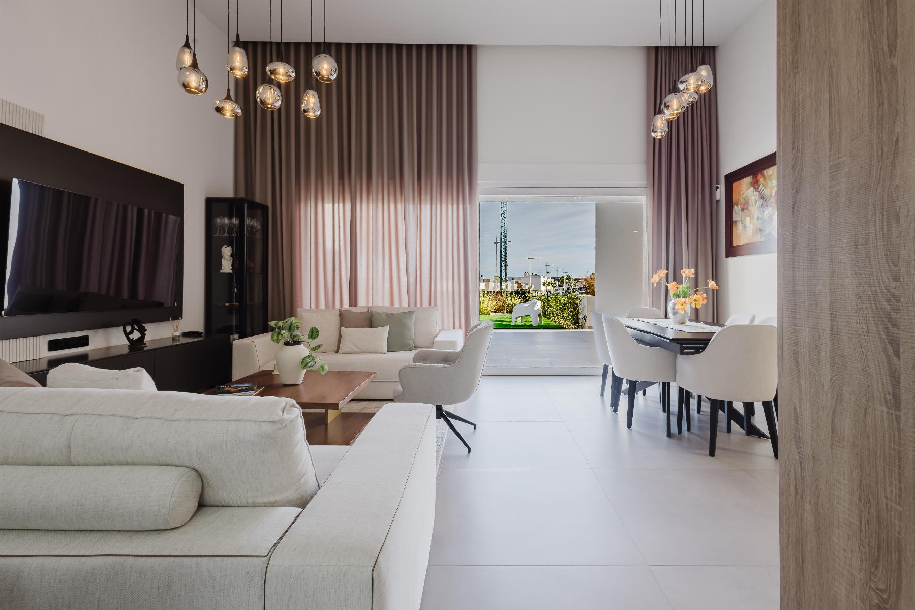 Villa for Sale in Algorfa, Alicante