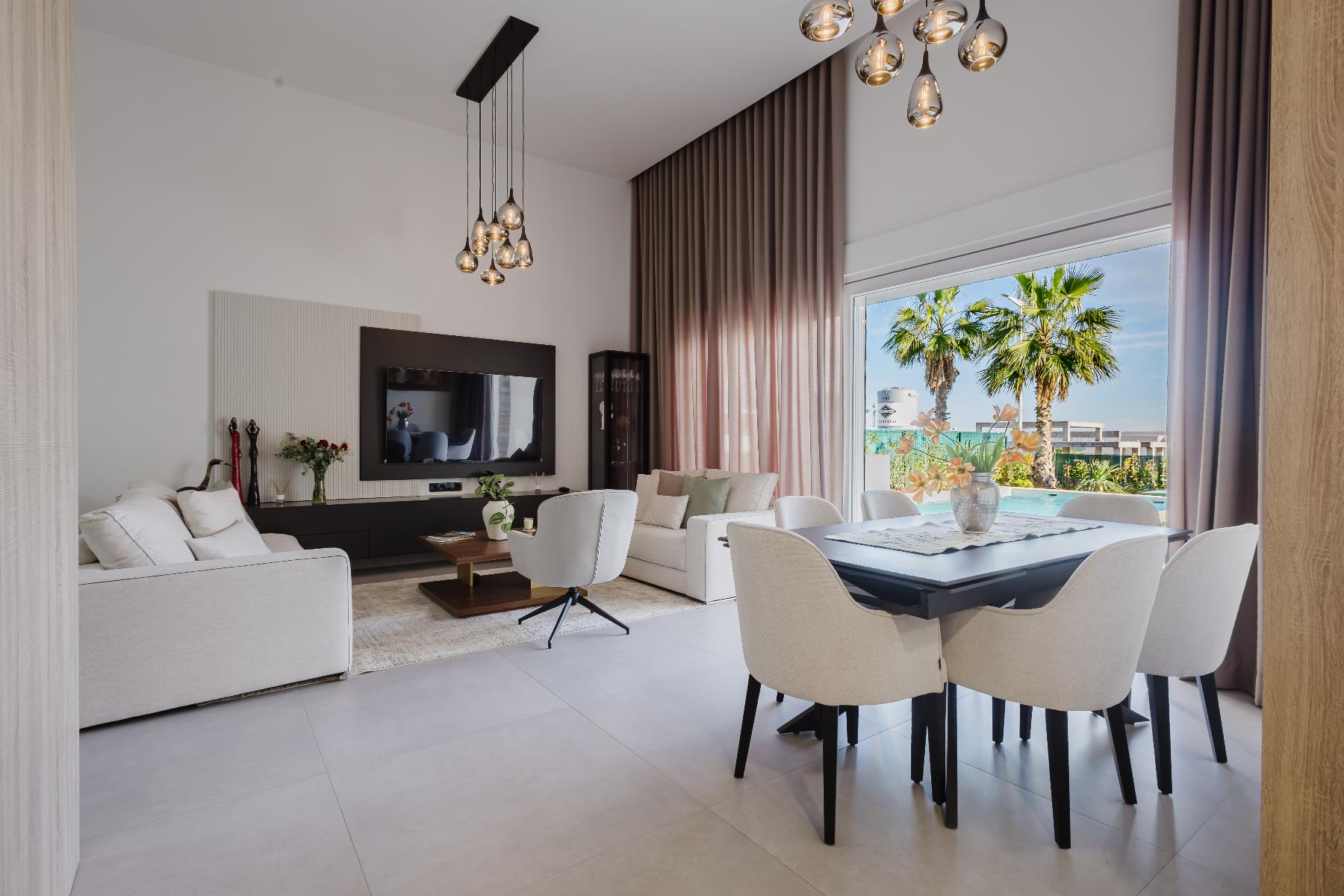 Villa for Sale in Algorfa, Alicante