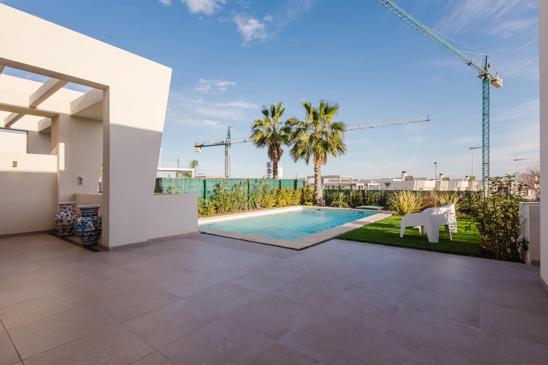 Villa for Sale in Algorfa, Alicante