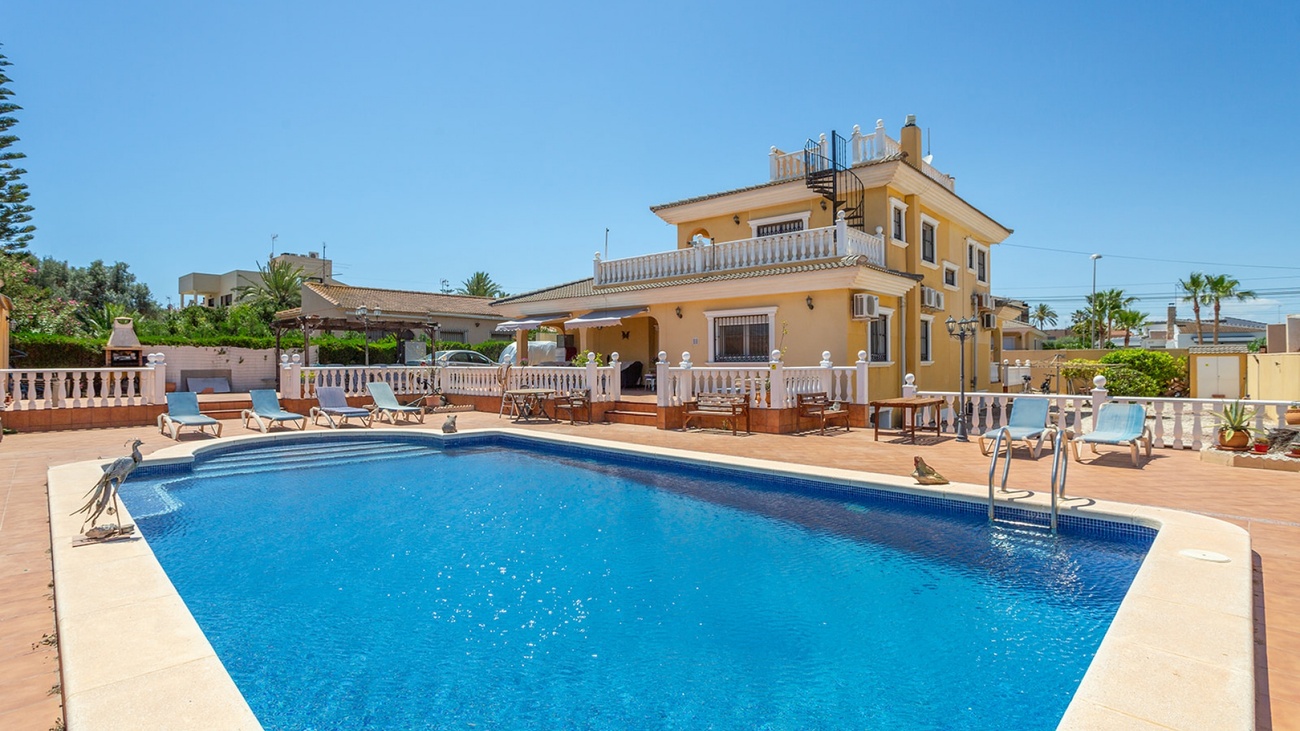 villa-torrevieja-cps2006-28 Villa for Sale in Torrevieja, Alicante