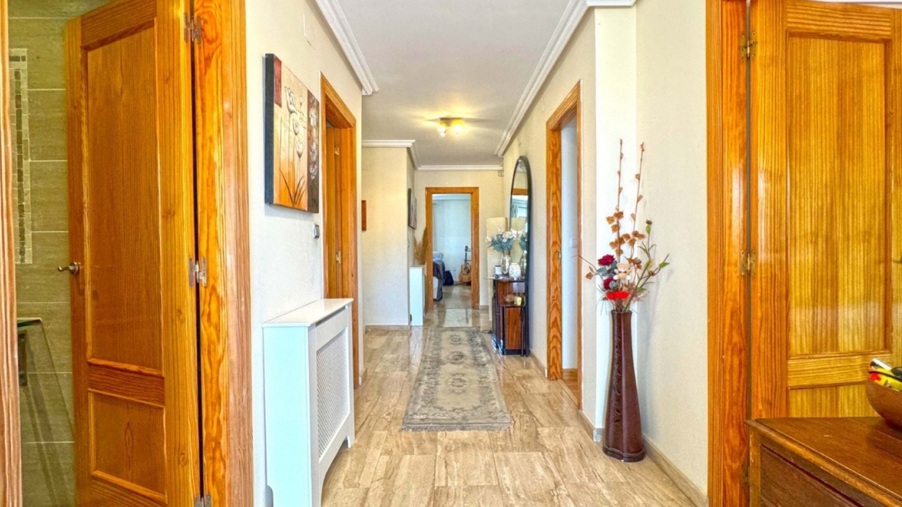 Villa for Sale in Torrevieja, Alicante