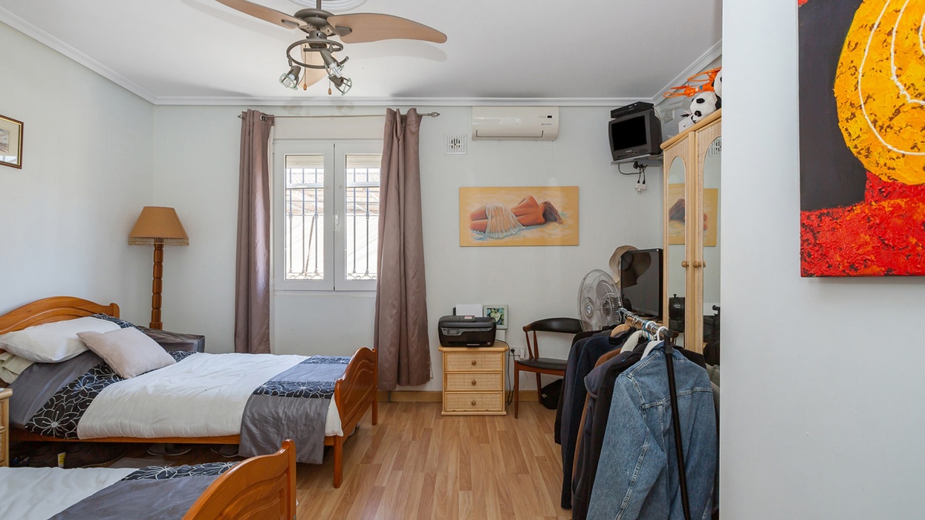 Villa for Sale in Torrevieja, Alicante