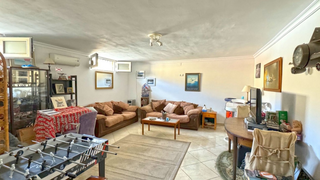 Villa for Sale in Torrevieja, Alicante