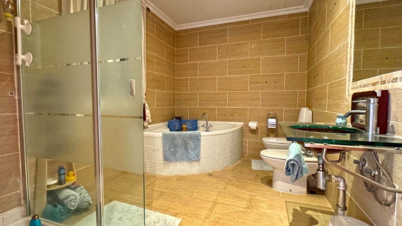 Villa for Sale in Torrevieja, Alicante