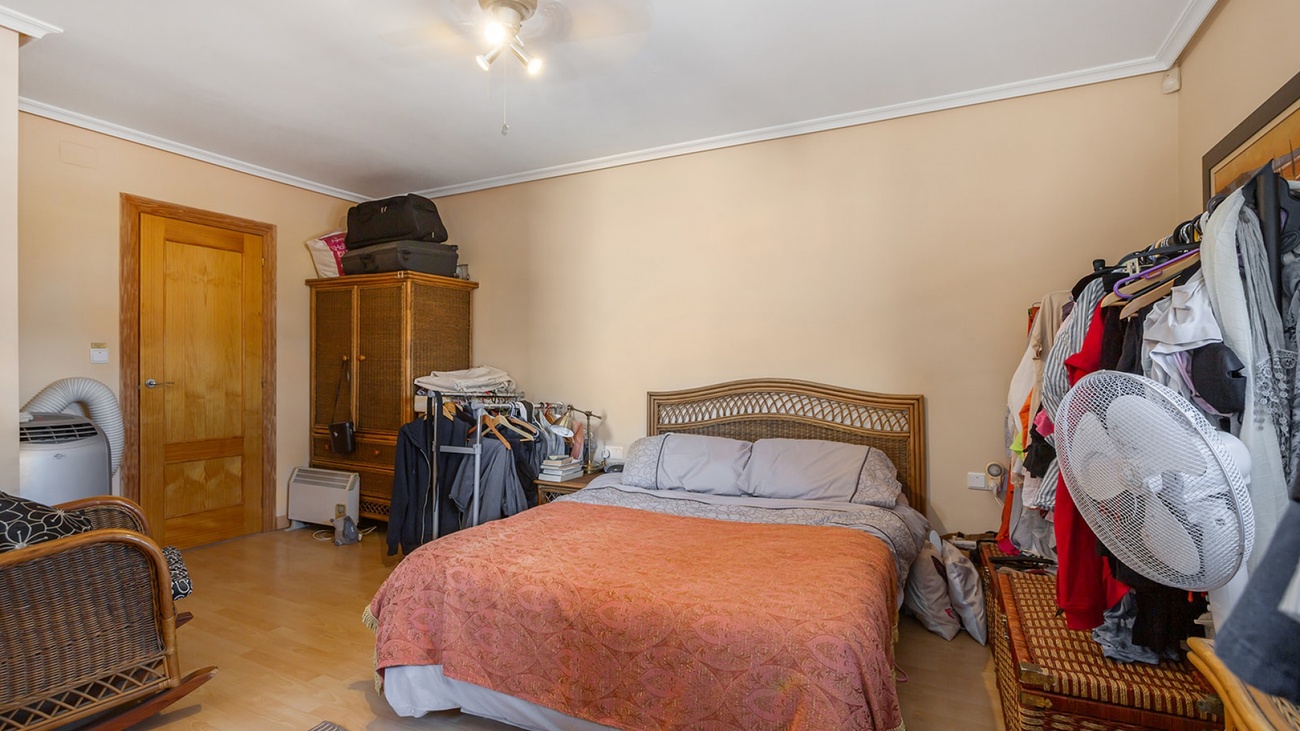 Villa for Sale in Torrevieja, Alicante