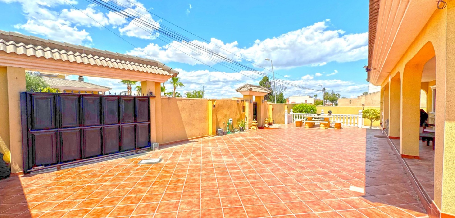 Villa for Sale in Torrevieja, Alicante
