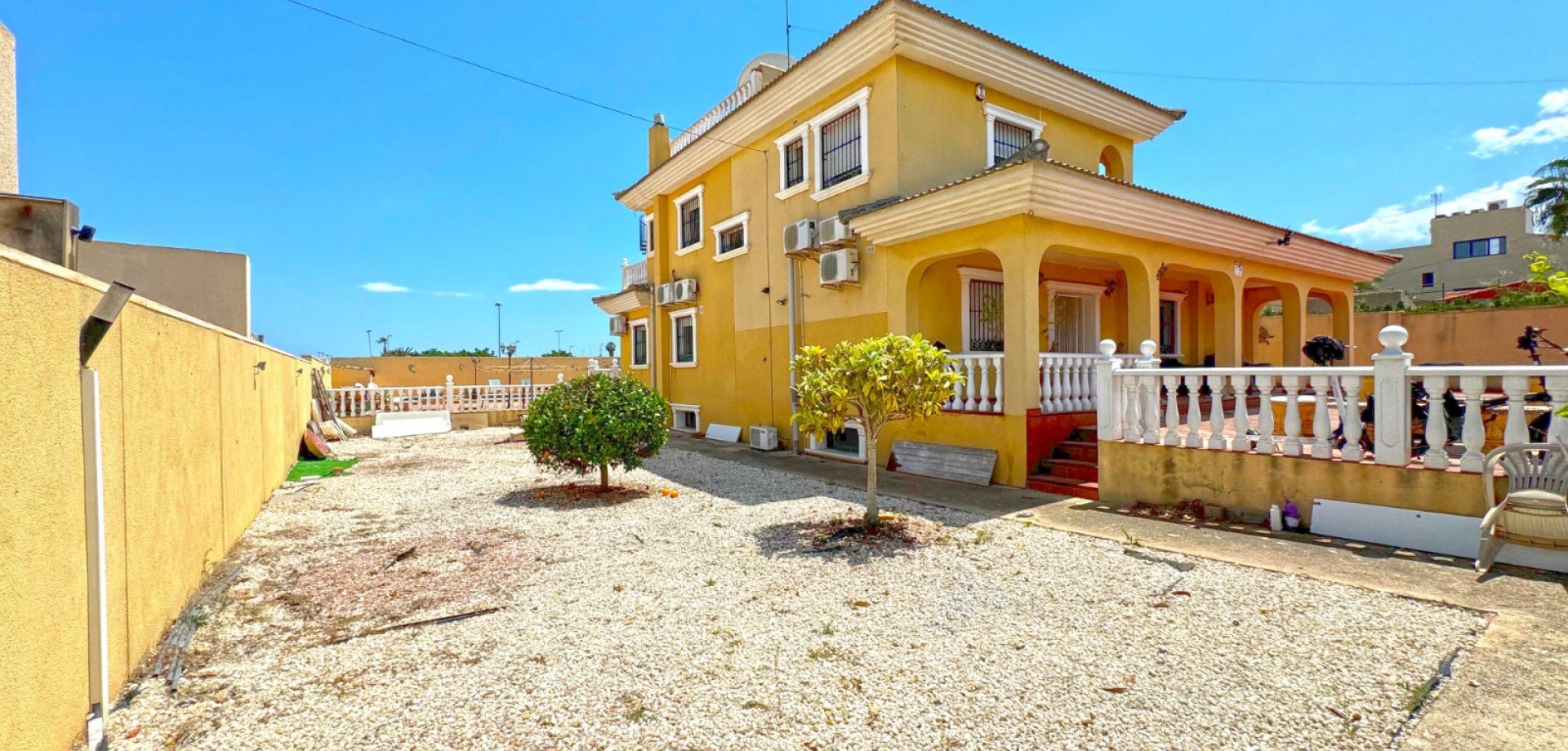 Villa for Sale in Torrevieja, Alicante