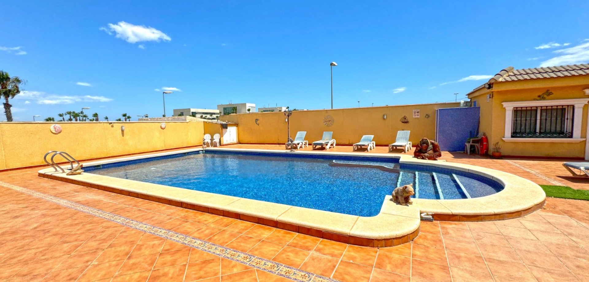 Villa for Sale in Torrevieja, Alicante