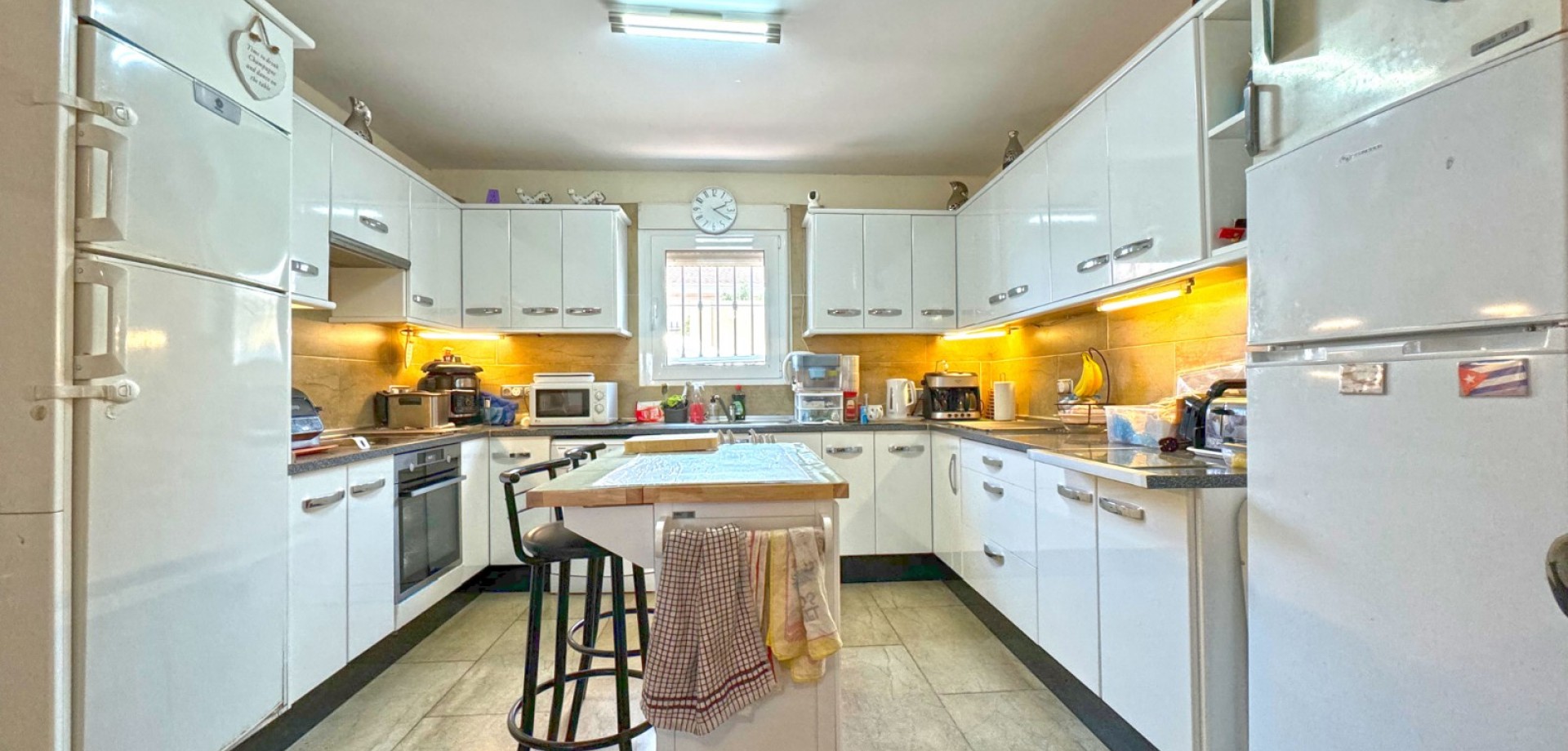 Villa for Sale in Torrevieja, Alicante