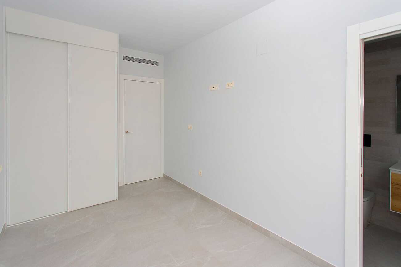 Apartment for Sale in Torrevieja, Alicante