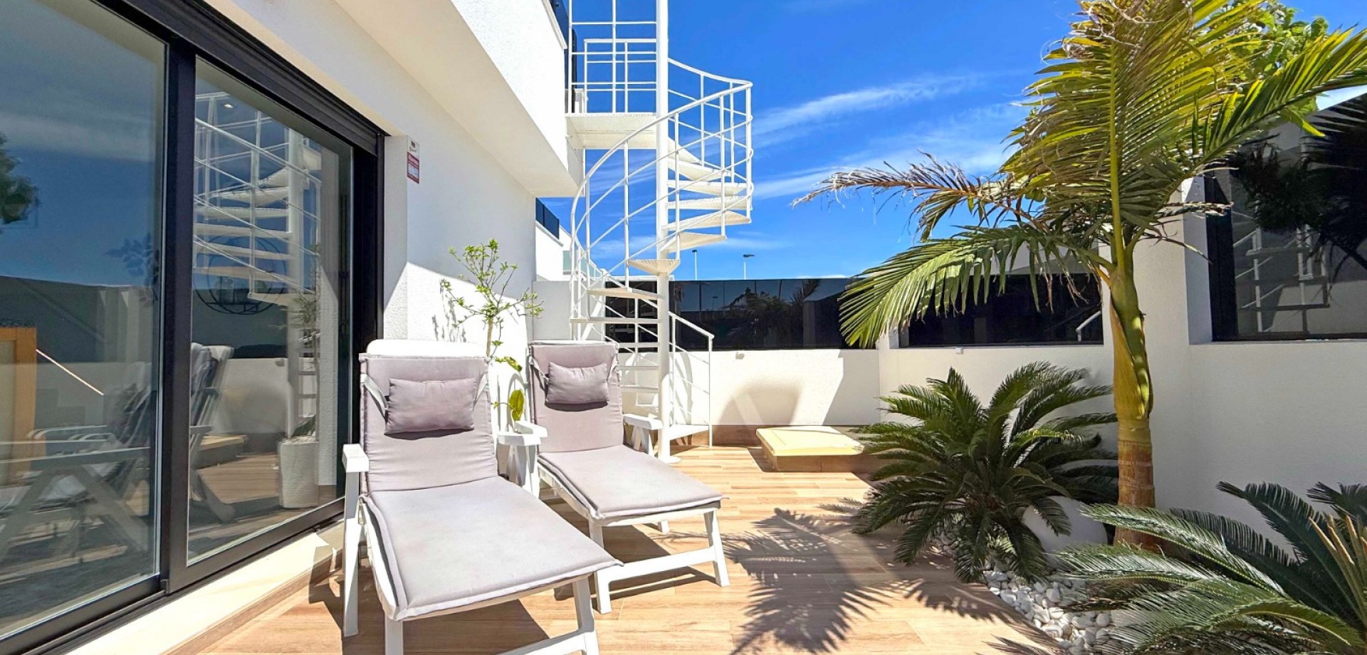 Villa for Sale in San Pedro del Pinatar, Murcia