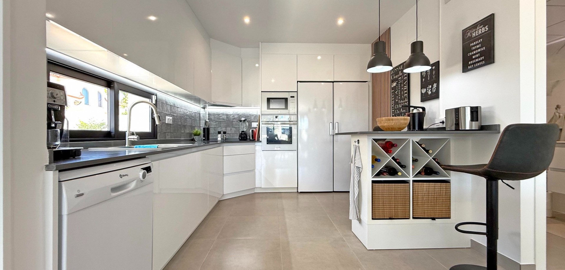 Villa for Sale in San Pedro del Pinatar, Murcia