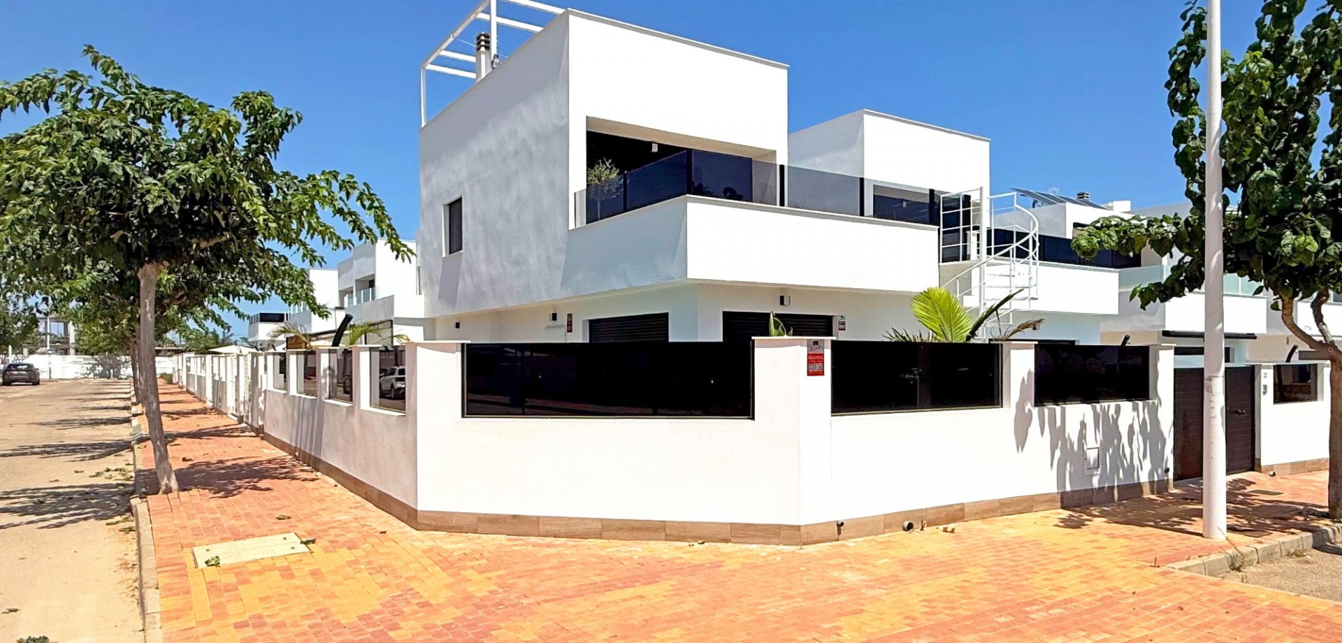Villa for Sale in San Pedro del Pinatar, Murcia
