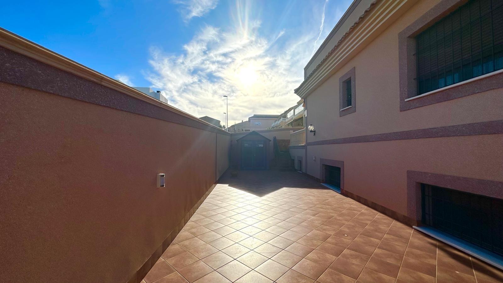Town House for Sale in Torrevieja, Alicante