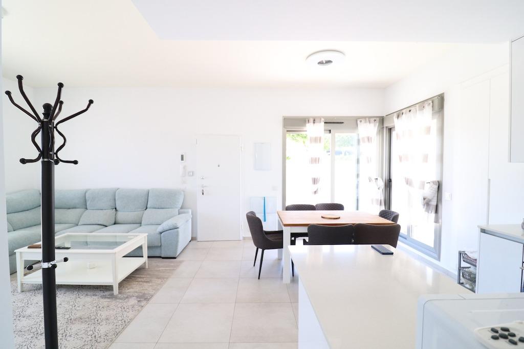 Villa for Sale in San Miguel de Salinas, Alicante