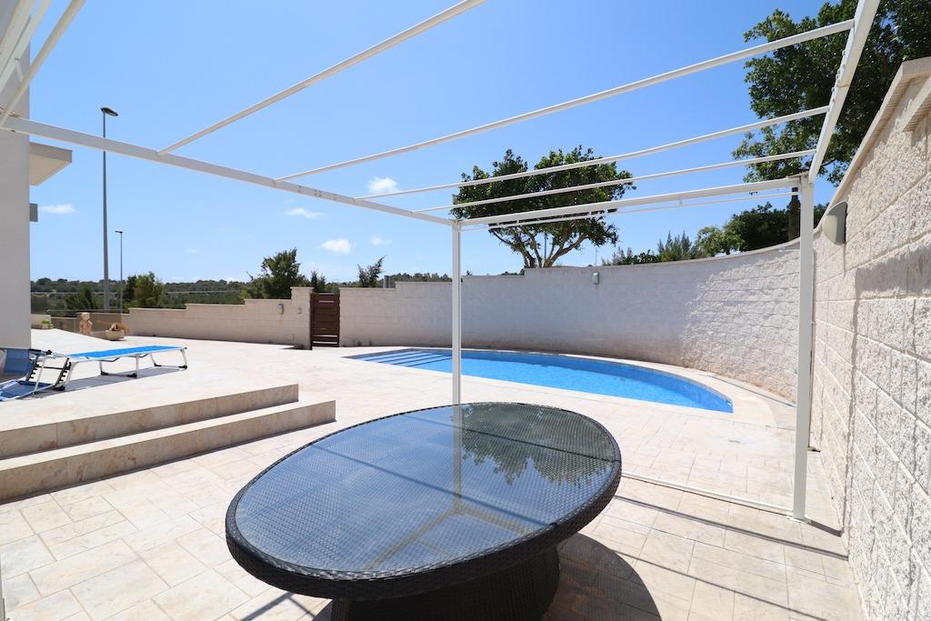 Villa for Sale in San Miguel de Salinas, Alicante