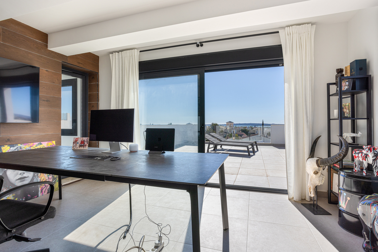 Villa for Sale in Ciudad Quesada, Alicante