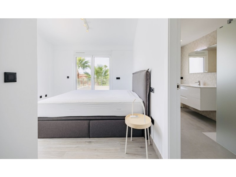 Villa for Sale in Alfas del Pi, Alicante