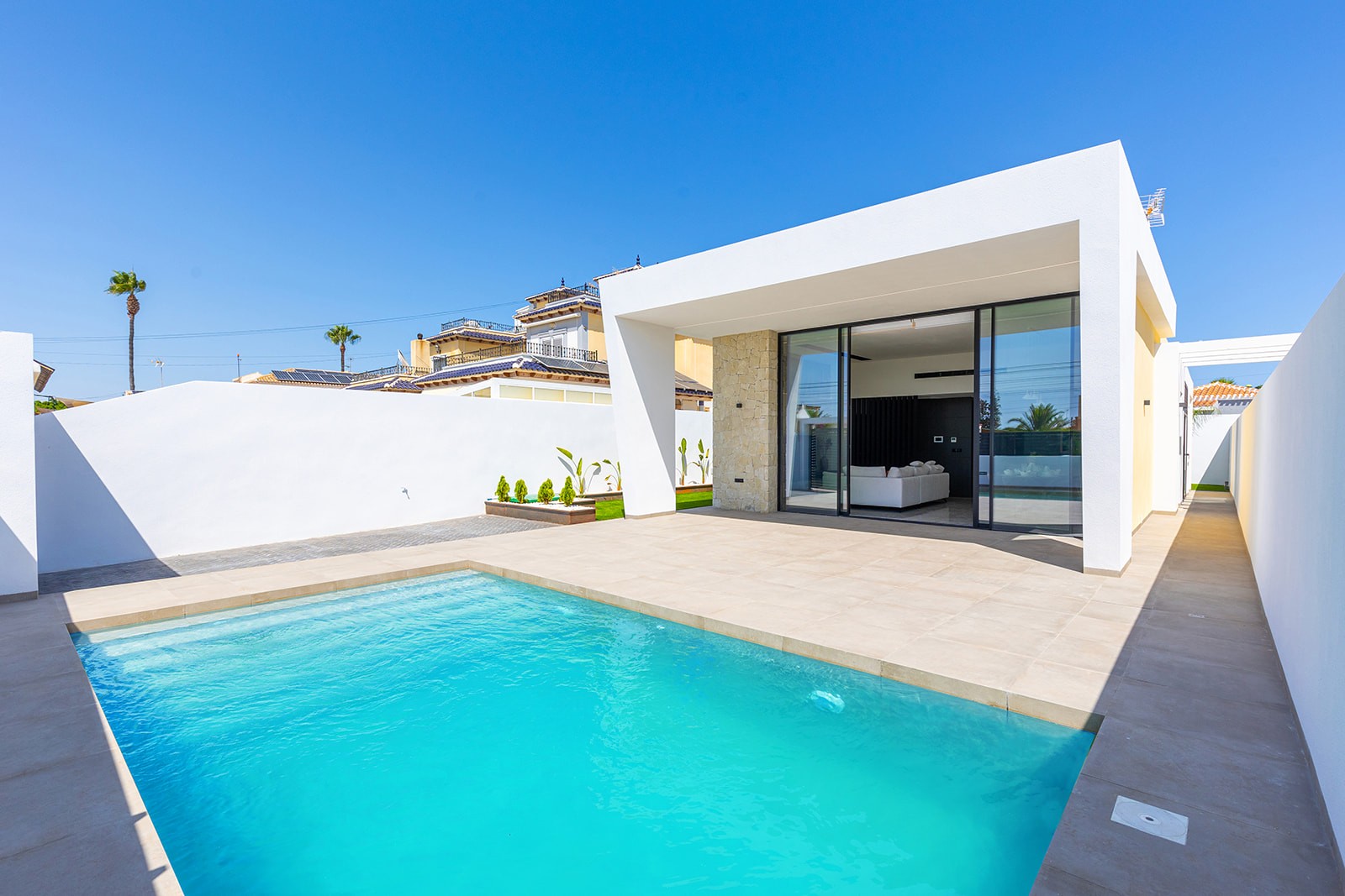 Villa for Sale in El Chaparral, Alicante