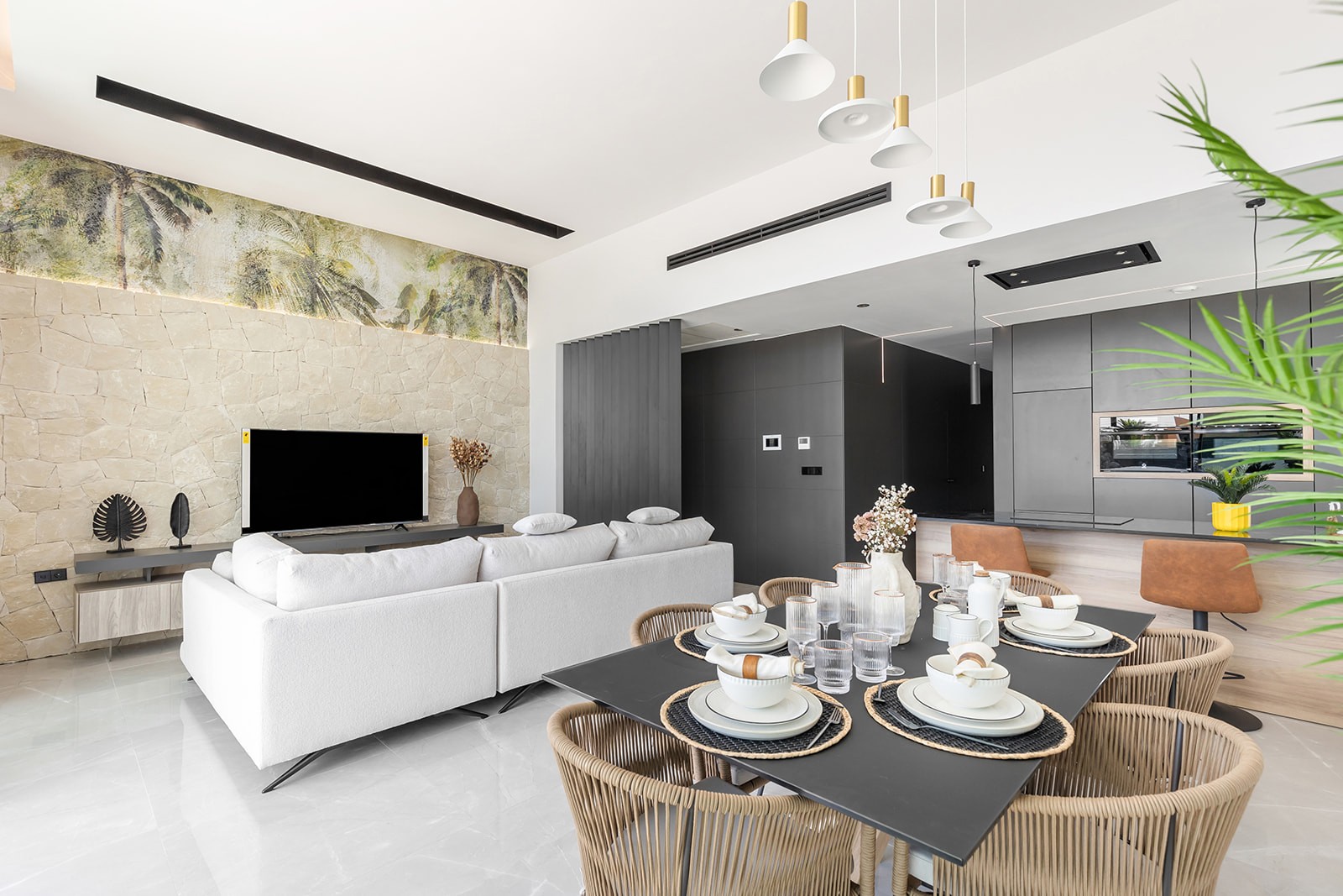 Villa for Sale in El Chaparral, Alicante